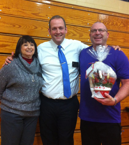 Doc Hennenfent wins Teacher of the Year