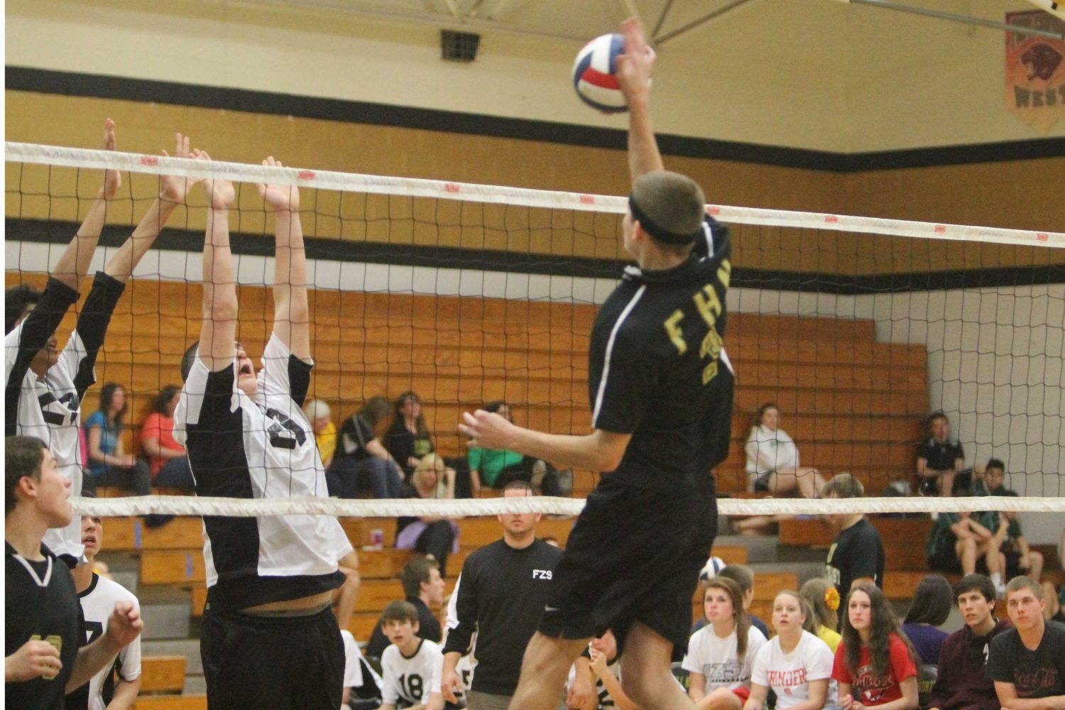 4-19 Fr Boys Volleyball FHN Tournament [Photo Gallery]