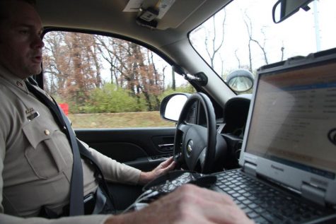 Sgt. Ryan Streck looks at his computer to decide what call he wants to help with for the evening shifts. He creates the schedule and patrols the area. Only a few minutes in and there is a call about a robbery from Toys R US on Mid Rivers. Sgt. Streck decides to help and begins drive along Highway 70. Since the suspected vehicle had Illinois license plates, he heads toward Illinois in hope to catch them. He ends up not finding them so he drives back to town.