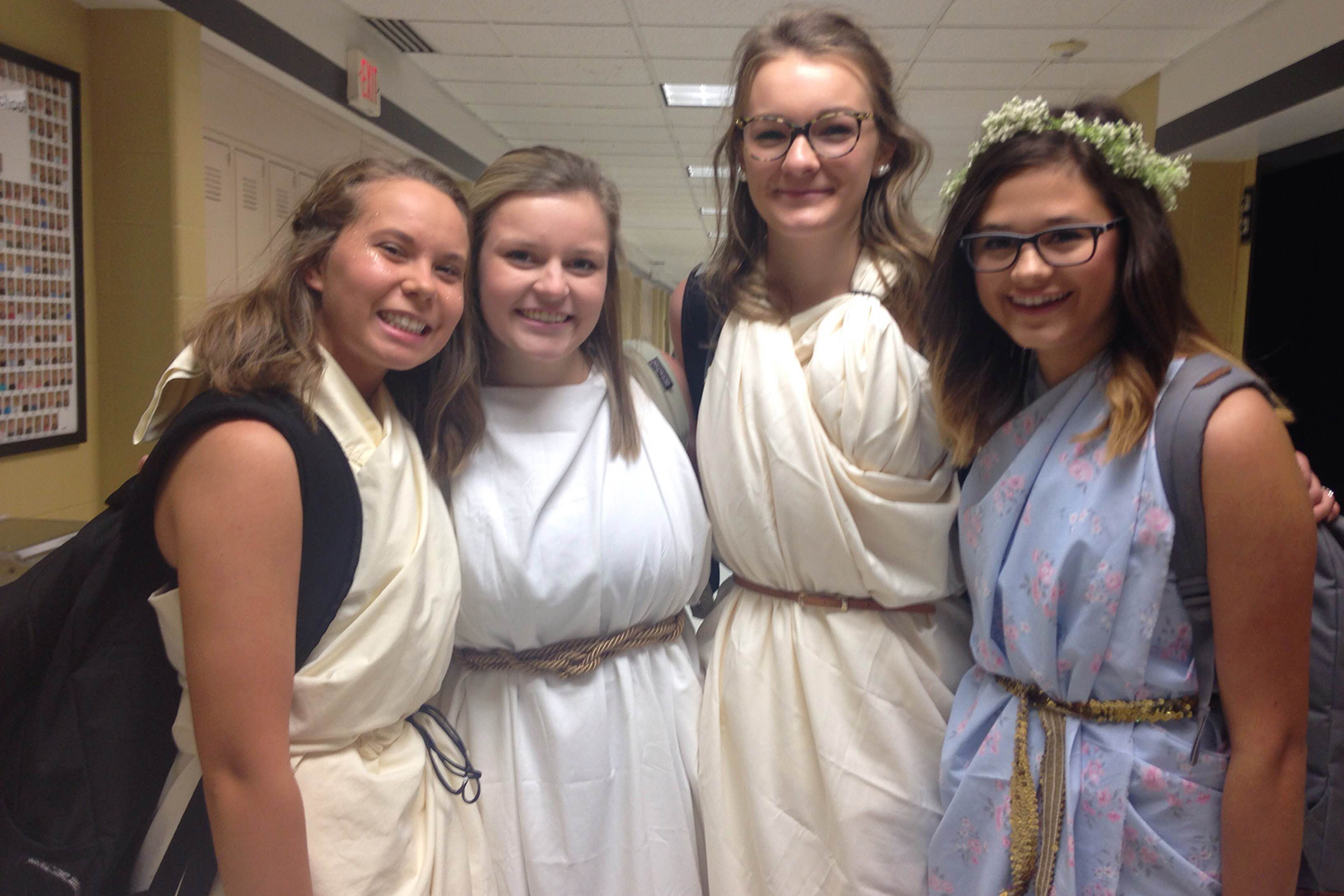 9-29 Black and Gold/Toga Day [Photo Gallery]