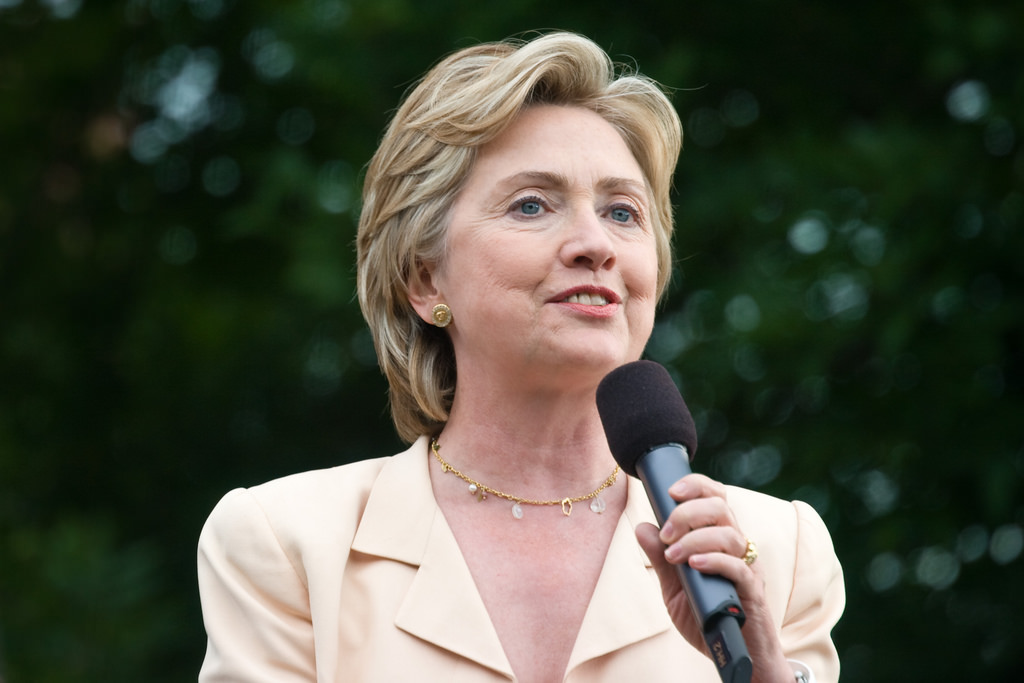 Hillary+Clinton+gives+a+speech+to+supporters.+%28Shutterstock.com%29