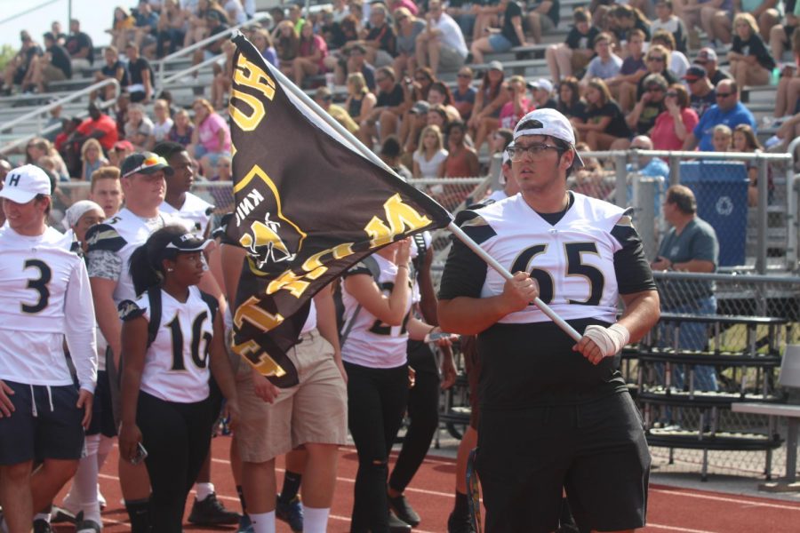 8-12 Black and Gold Day [Photo Gallery]