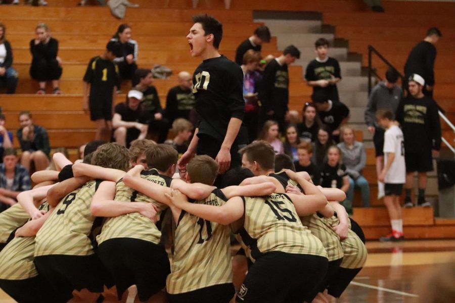 Inside FHN Sports: Boys Volleyball in Trouble?
