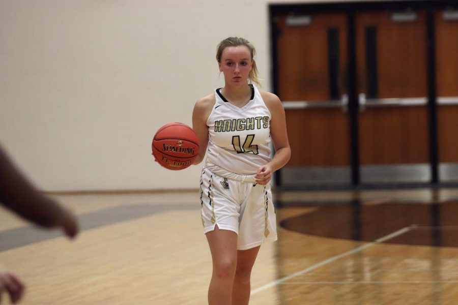 Junior Becka Brissette Continues to Thrive on FHN Basketball Team