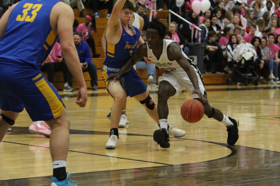 Pink Out Boys Varsity Basketball Against Howell [Photo Gallery]