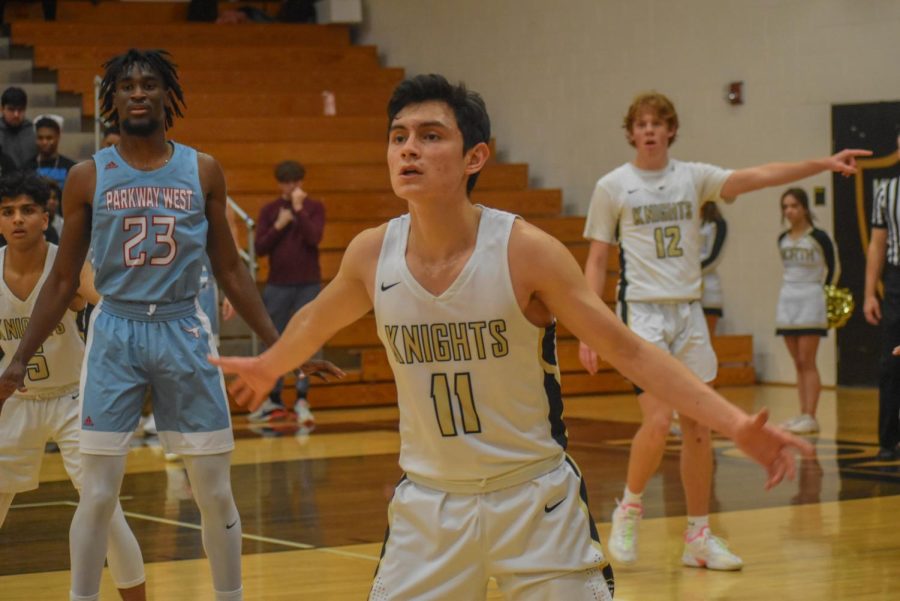 Varsity Boys Basketball Falls to Parkway West [Photo Gallery]