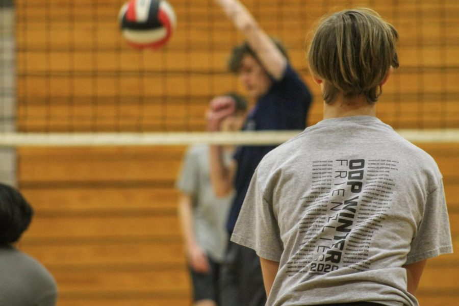 Sophomore Parker Smith gets set to receive a ball at volleyball practice on March 4. The boys volleyball team lost many seniors from last year due to them graudating. They are looking to come back strong this season.