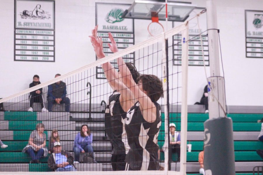 JV Boys Volleyball Takes a Loss Against Pattonville [Photo Gallery]