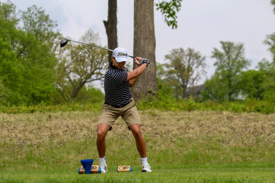 Varsity and JV Boys Golf lose against Howell [Photo Gallery]