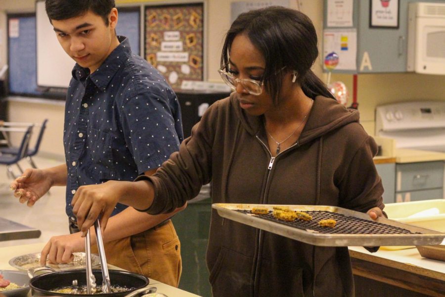 The Culinary Arts Class Fries Food on March 13 [Photo Gallery]
