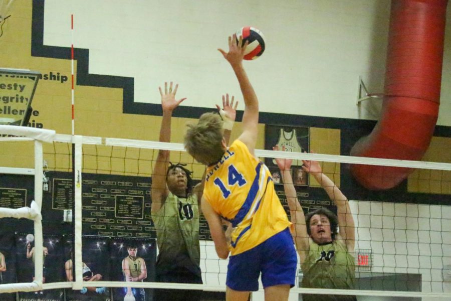 Varsity Volleyball Falls to Howell High [Photo Gallery]