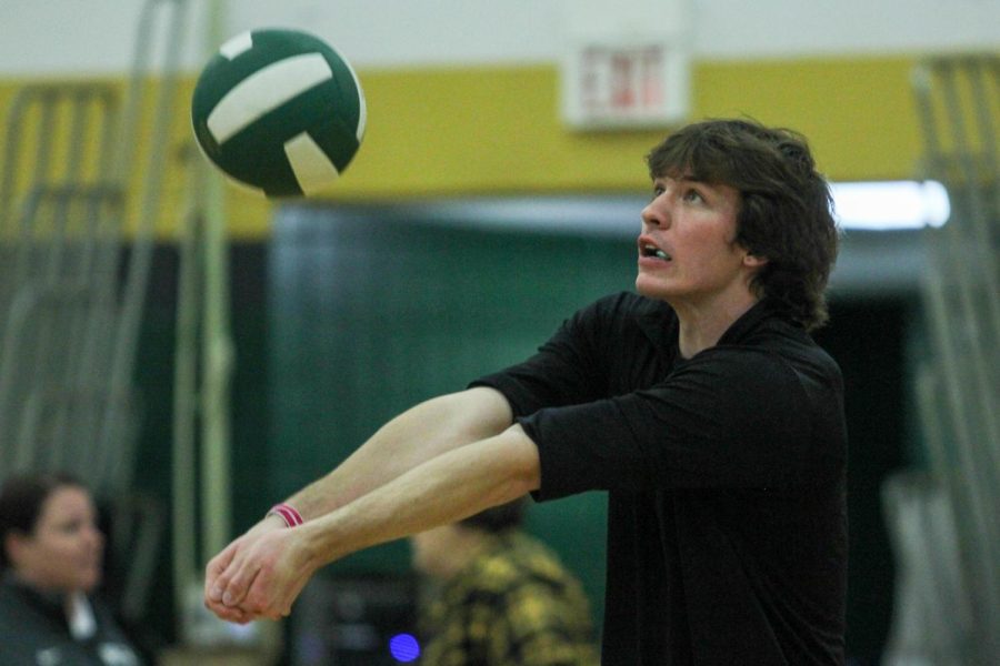 Boys Varsity Volleyball Lose to Francis Howell Central [Photo Gallery]