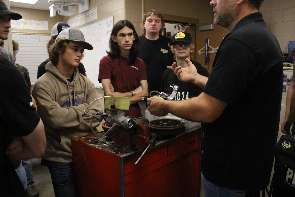 Lewis and Clark Mechanics Learns About Breaks and Fluid [Photo Gallery]