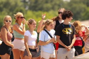 Class of 2024 Wave Goodbye at the Senior Wave [Photo Gallery]