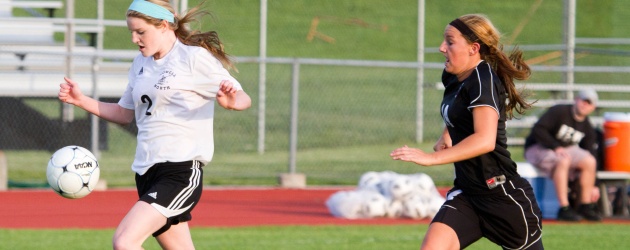 Sectional victory spurs Varsity Girls Soccer to quarterfinals