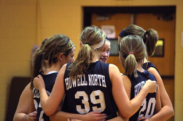 Freshman Girls Volleyball fall short in FHN Tournament