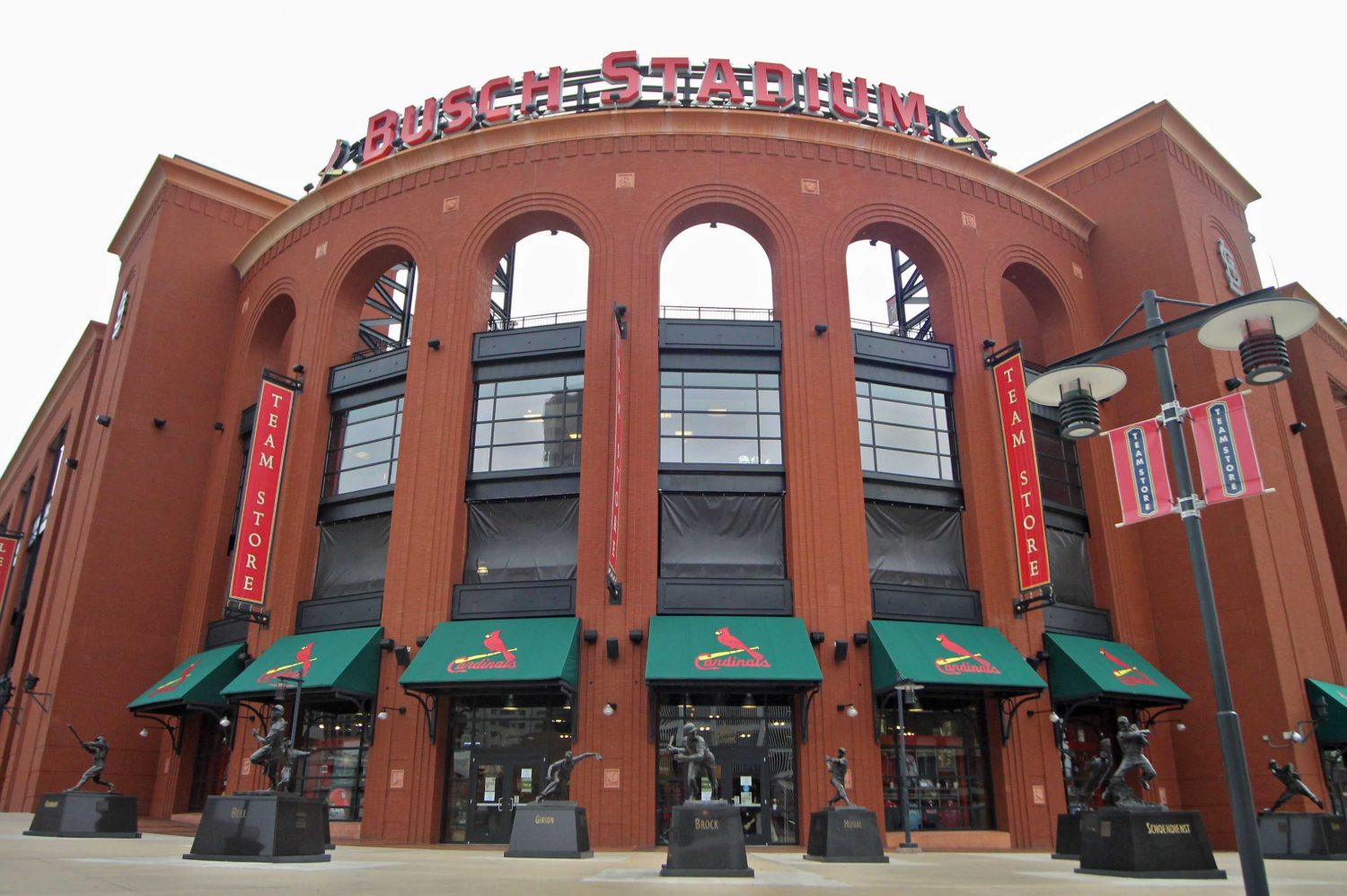 Busch Stadium: baseball heaven, fundraising site