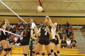 9-25 V volleyball vs Troy [Photo Gallery] 