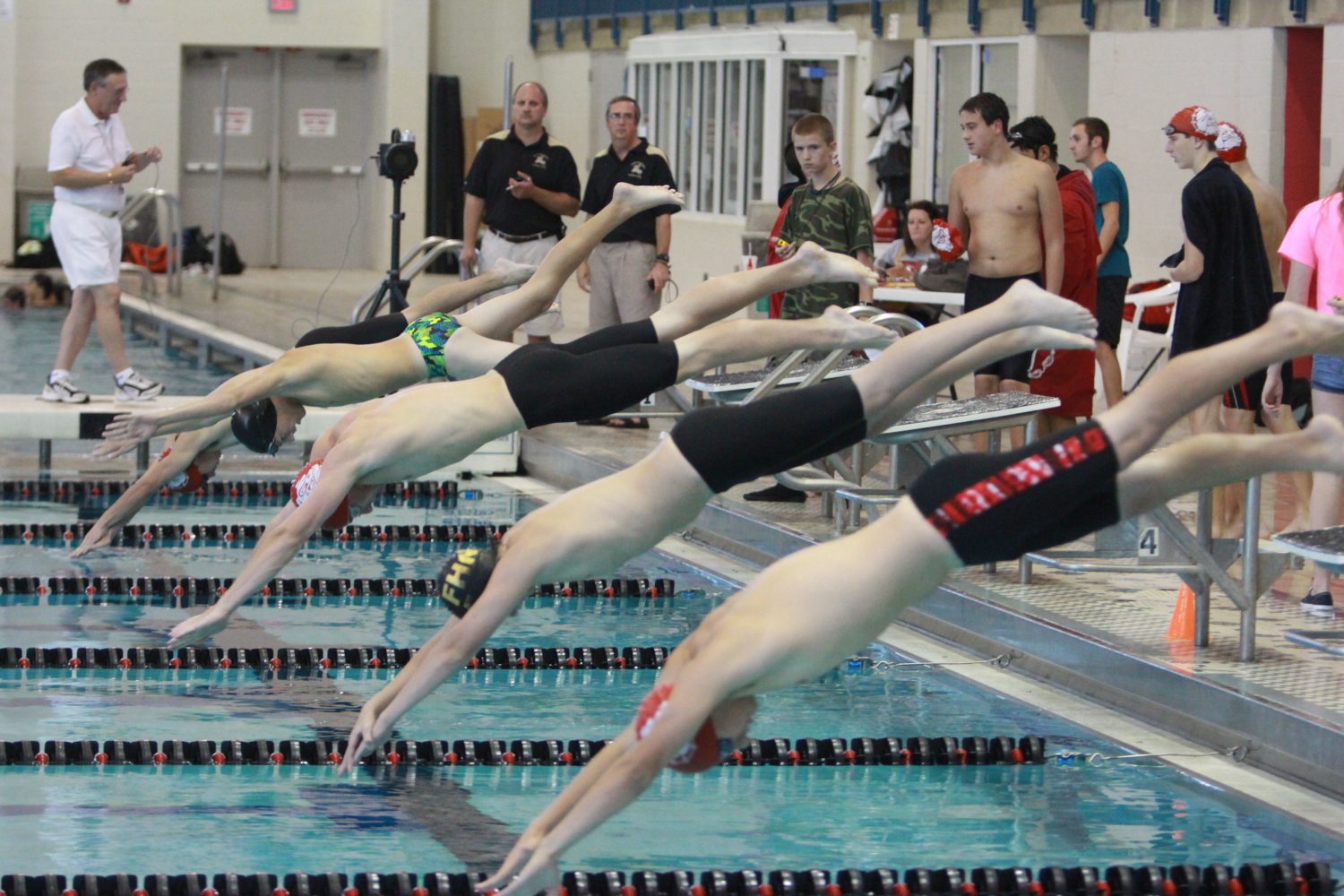 Boys Swimming team prepares for season