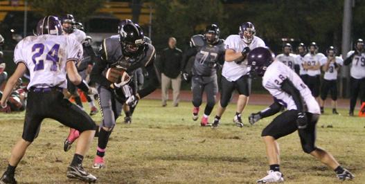 10-5 V Football vs Troy [Photo Gallery] 