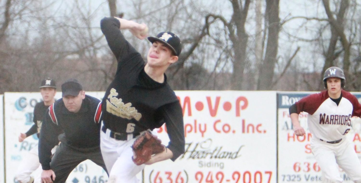 Varsity Baseball Team Competes in Midwest Classic