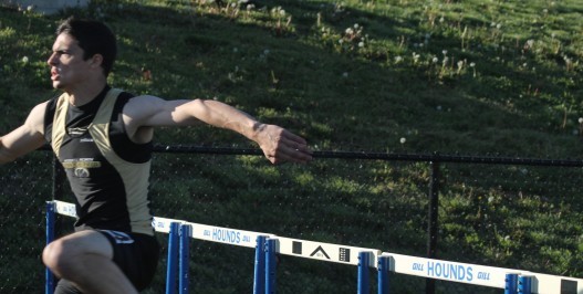 Schwab breaks 300 Intermediate Hurdle record