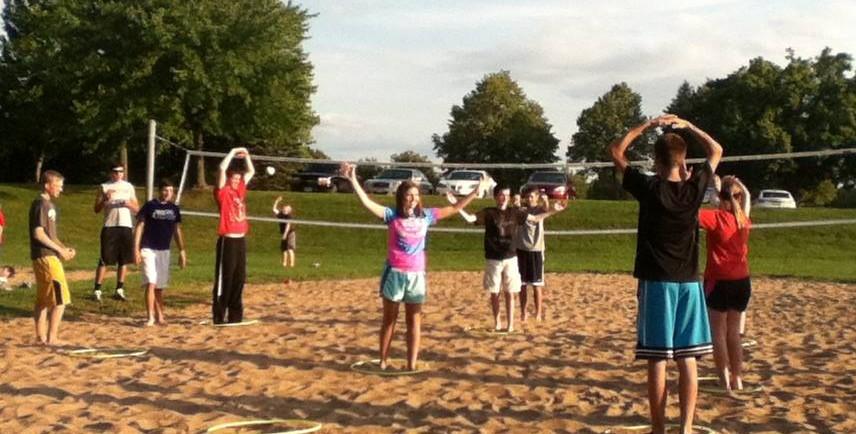 Students play human tic-tac-toe at the FCA Kickoff on August 15.