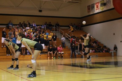 9-17 Varsity Volleyball Vs. FZW [Photo Gallery]