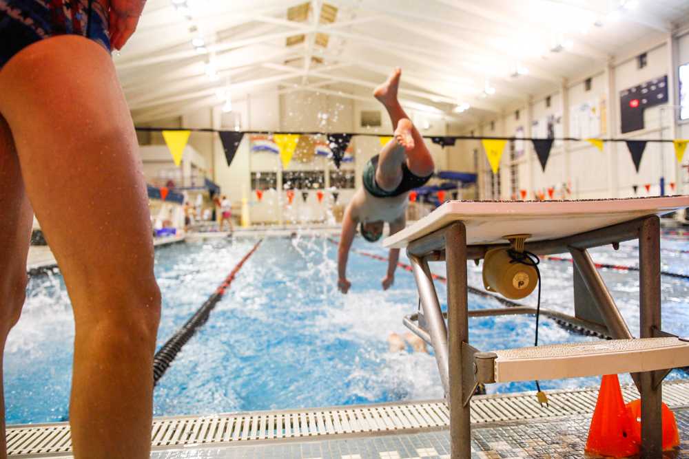 [Photo Gallery] 9-3 Varsity Boys Swimming vs. FZS