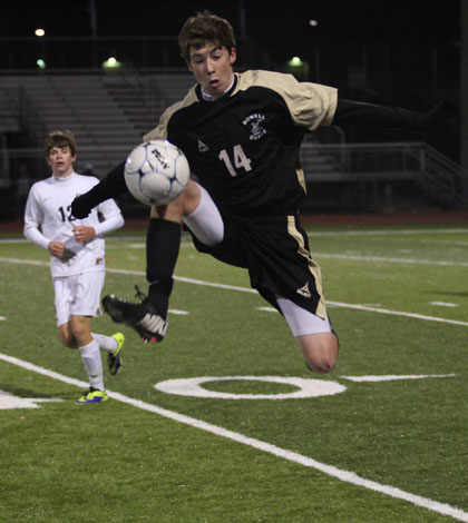 Varsity Soccer Loses First Round of Sectionals