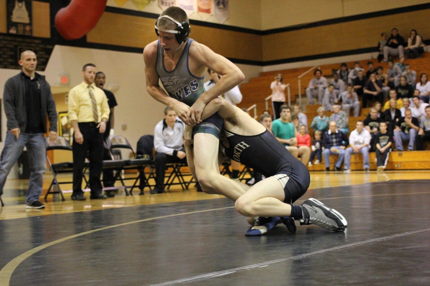 Howell North Wrestling to Face Zumwalt West Jaguars