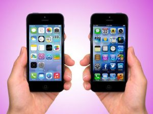 A side by side comparison of iOS 6 to iOS 7. (Photo via Mashable)