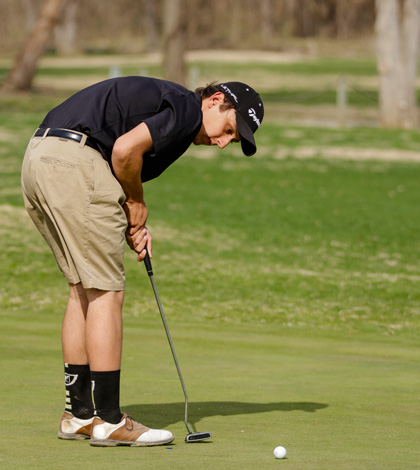 4-10 V Boys Golf vs. FHC [Photo Gallery]