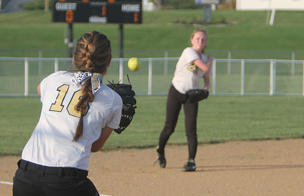 8-25 Fr Softball vs. FZW [Photo Gallery]