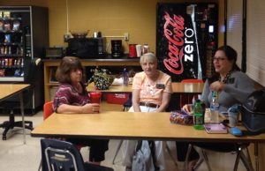 FHN Faculty eating in Teachers lunchroom. (bennett smallwood)