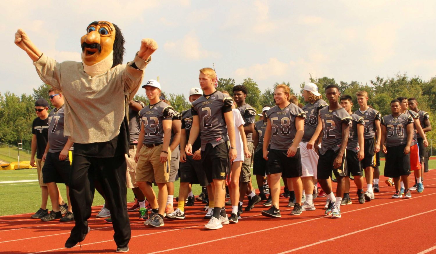 8-15 Black and Gold Day [Photo Gallery]