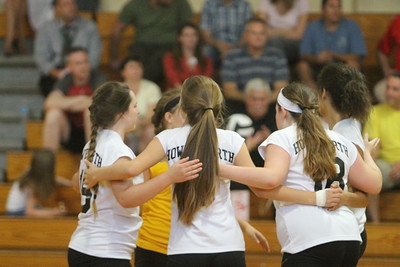 9-10 C-Team Girls Volleyball [Photo Gallery]