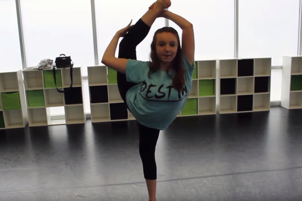 Taylor the Contortionist [video]