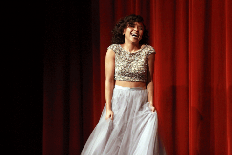 2-17 Prom Fashion Show [Photo Gallery]