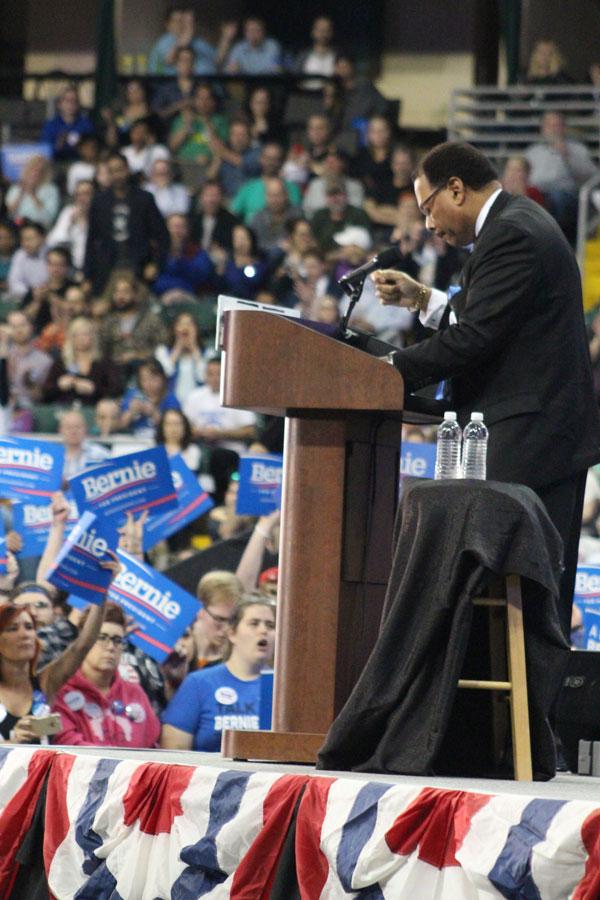 Several people endorsed Sanders prior to his speech. The rally was put on in order to encourage more people to get out and vote for the primary elections on Tuesday, March 15. 
