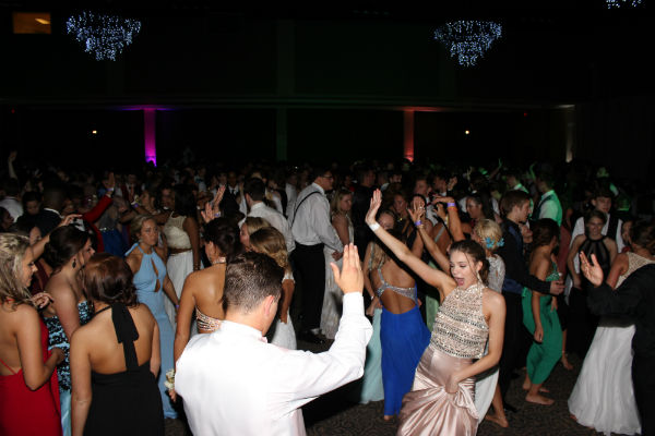 4-30 Prom [Photo Gallery]