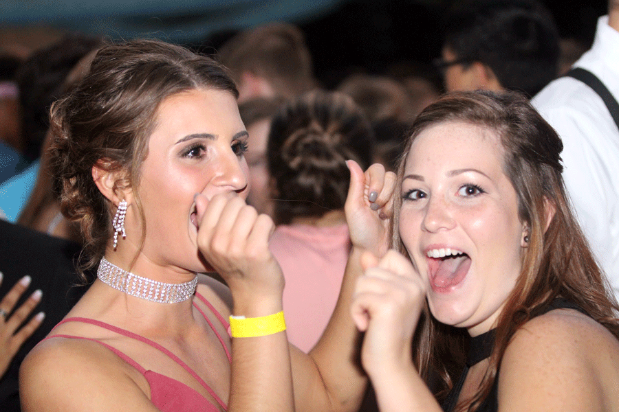 10-1 Homecoming Dance [Photo Gallery]