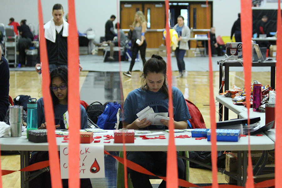 Senior Samantha Donaldson works as a HOSA coordinator for the annual blood drive. This year, the blood drive was the largest to be hosted by an STL-area high school.