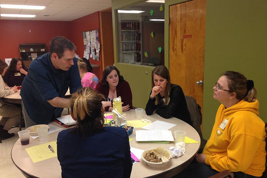 Steve Willott leads a group of teachers in a discussion at Southern Illinois University Edwardsville. (Photo submitted)