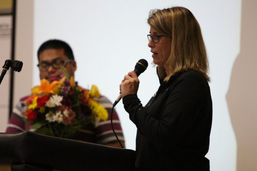 PLTW Biomedical teacher Dawn Hawn accepts the award of Teacher of the Year on Jan. 10, 2018.