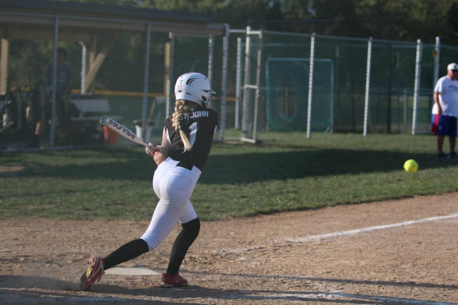 9-18 Varsity Softball vs FZW [Photo Gallery]