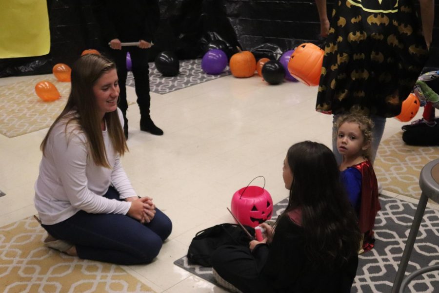 StuCo Prepares for Trick or Treat Street