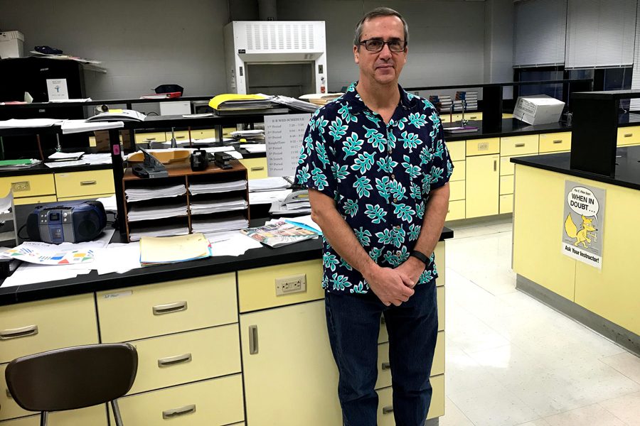 Biology Teacher Stephen Kelly Wears Hawaiian Shirts on Test Days