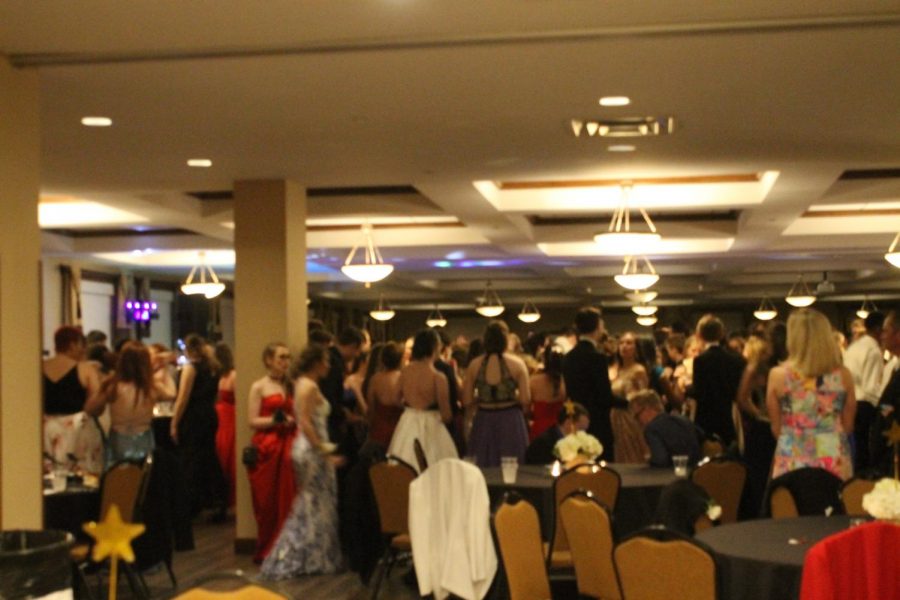 4/26 Prom 2019 [Photo Gallery]