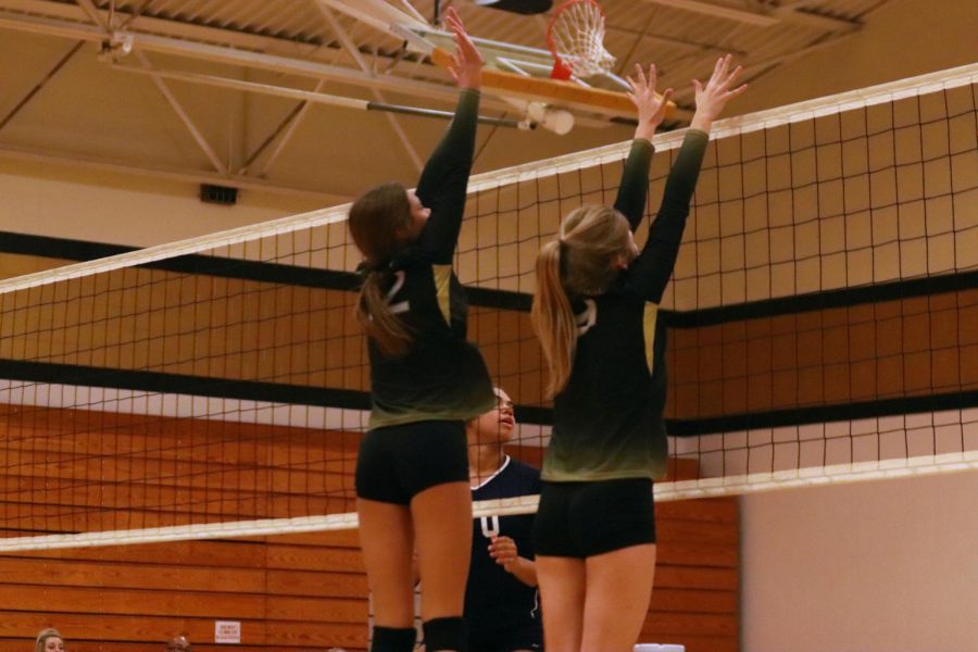 10-1 Varsity Girls Volleyball vs FHC [Photo Gallery]